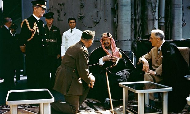 Abdul Aziz ibn Saud i američki predsjednik Franklin D. Roosevelt 14. veljače 1945. na brodu 