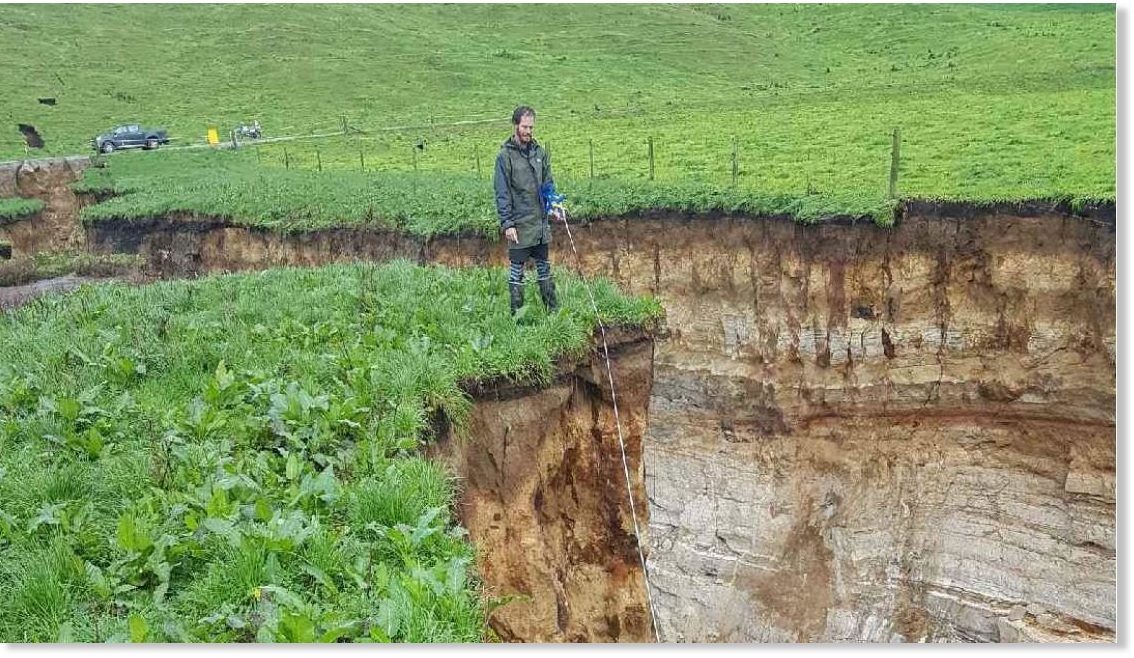 Masivni ponik se otvaraju na farmi nakon rekordne kiše u Rotorua, Novi Zeland