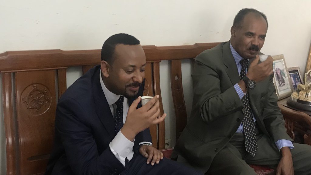 Mir pobjeđuje! Eritrejski predsjednik Isaias Afewerki pije kavu s premijerom Etiopljanin Abiy Ahmed u Asmara