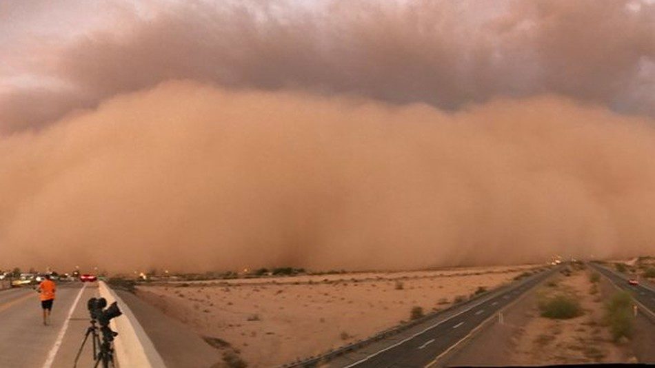 Čudovišna pješčana oluja prolazi kroz dijelove Arizone