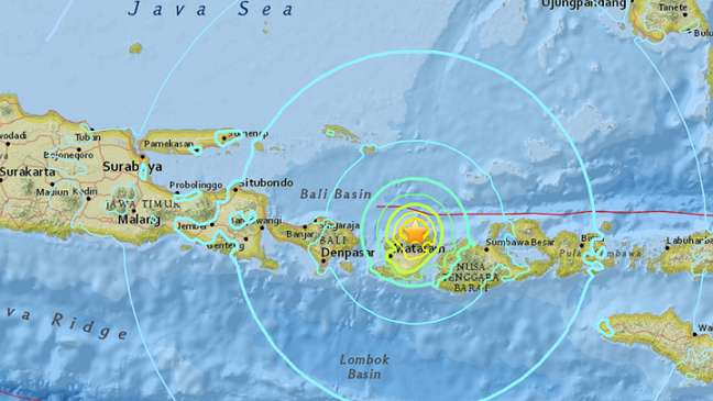Novi plitki i snažni potres magnitude 7.0, nakon tjedan dana, pogodio Lombok u Indoneziji, poginulo najmanje 82 osobe