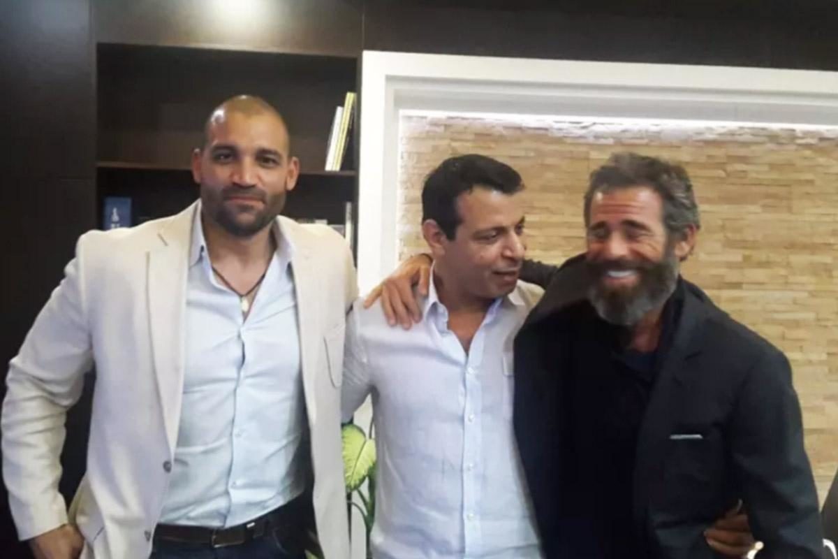 S lijeva na desno: Isaac Gilmore, Mohammed Dahlan i Abraham Golan