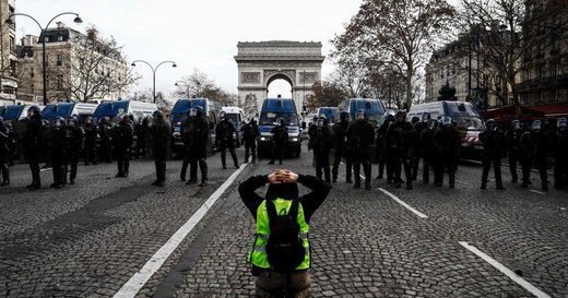 Klikni za povećanje chaleco amarillo arco del triunfo, París