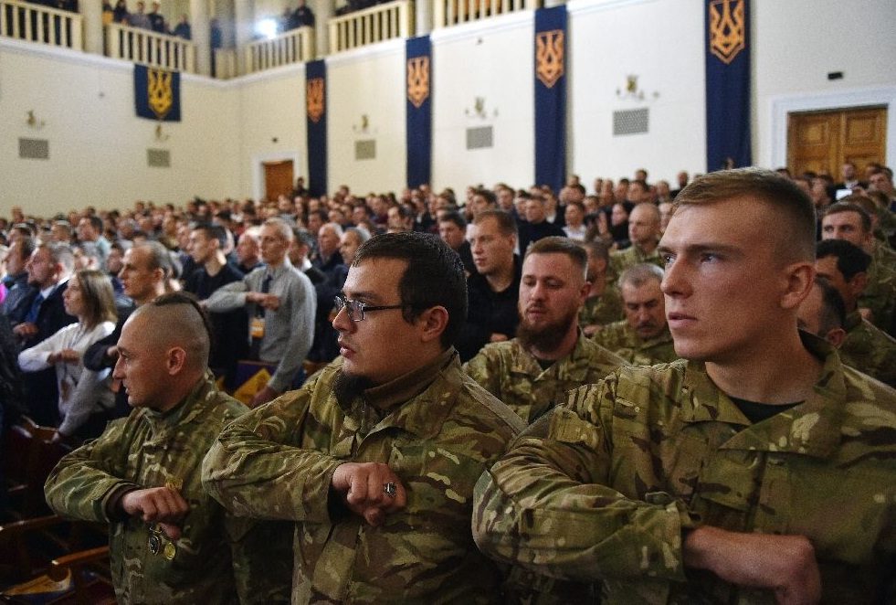 Klikni za povećanje ilustracija, Nacionalni korpus