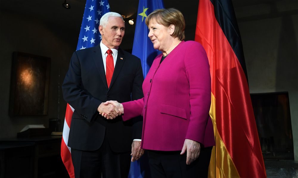 Klikni za povećanje merkel i pence