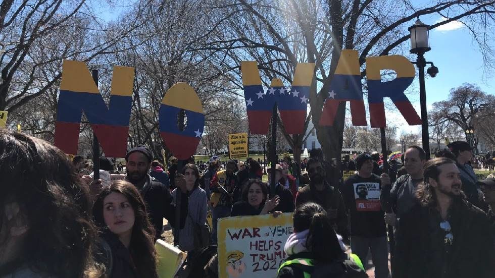 prosvjedi dalje ruke od venezuele