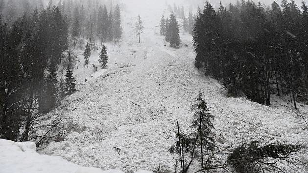 U lavini na austrijskoj planini poginula 1 osoba