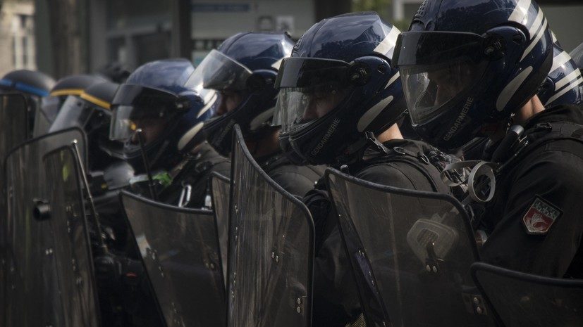 policija