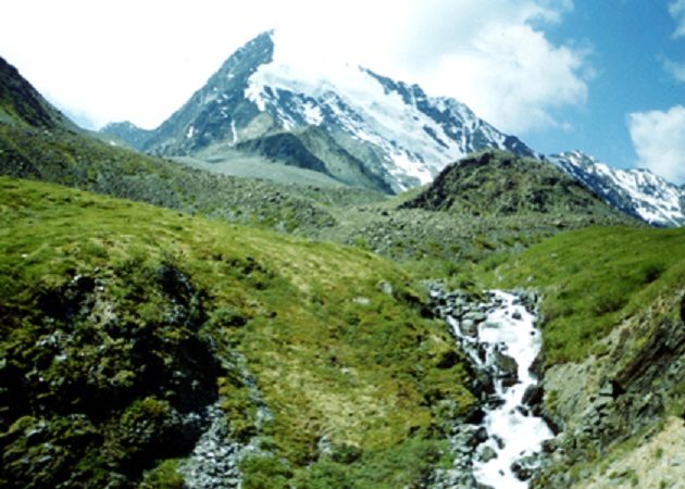 U lavini na Altajskim planinama poginulo 7 osoba