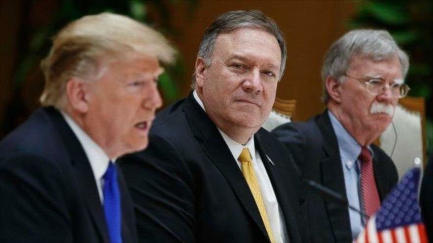 Klikni za povećanje trump bolton pompeo