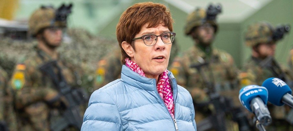Klikni za povećanje Anne Kramp-Karrenbauer
