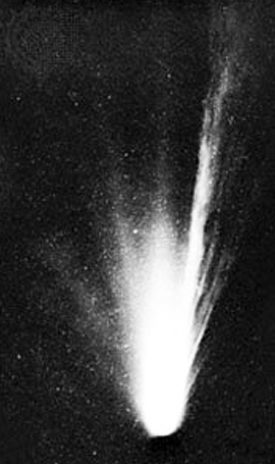 Klikni za povećanje Halley's comet photographed during its last pass in 1986. Its next pass is announced for 2061