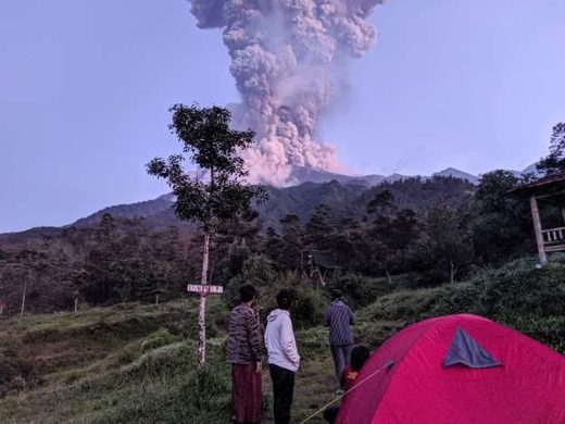 vulkan indonezija