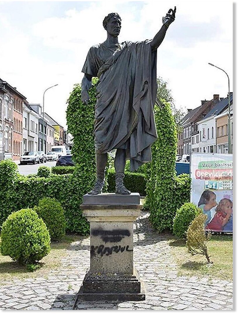 statua julije cezar