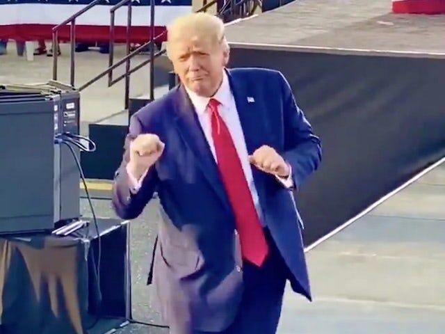 trump MAGA ples