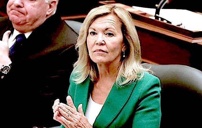Ministrica zdravstva Ontarija Christine Elliott