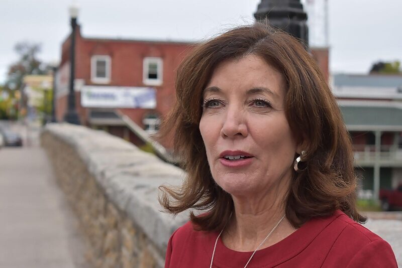 Klikni za povećanje kathy hochul