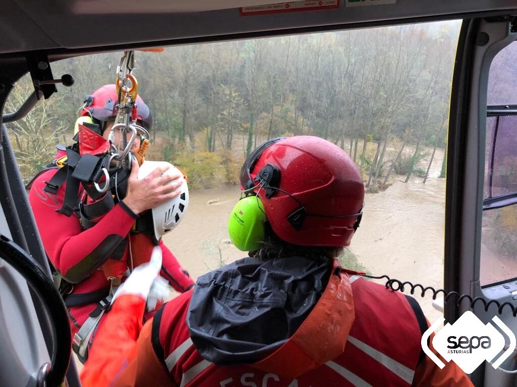Flood rescue in Piloña, Asturias, Spain, November 2021.