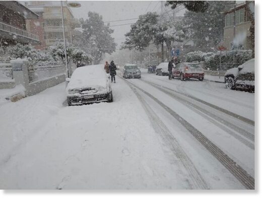Snijeg jutros u Ateni