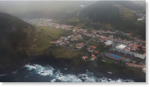 4 Azores earthquake: Locals flee Portuguese island after thousands of earthquakes raise fears