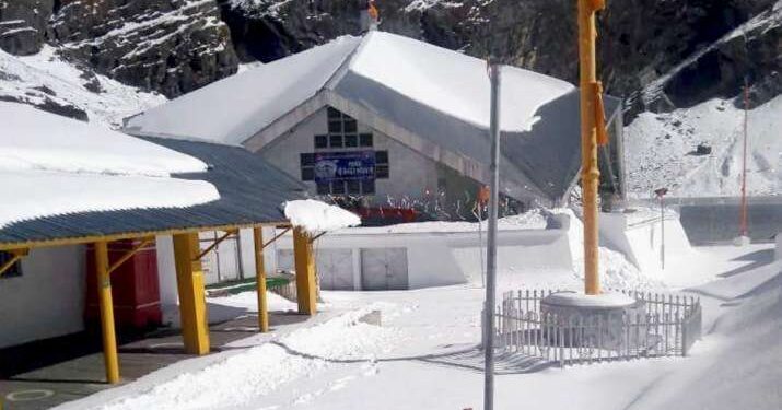 Hemkund Yatra stopped as a precautionary measure due to bad weather