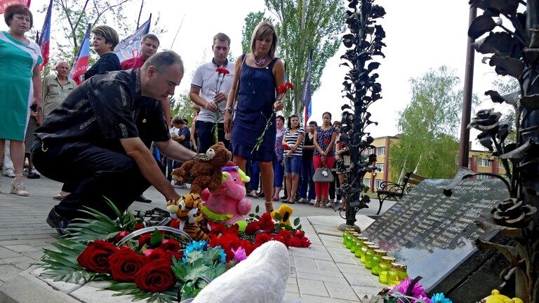Klikni za povećanje donbass children killed commemoration