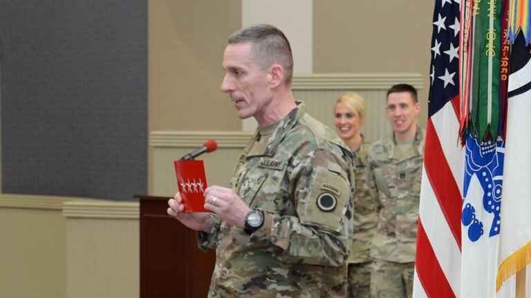 General pukovnik Gary Volesky