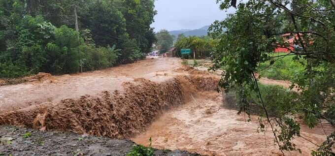 Heavy rains and floods affect Manabao, in Jarabacoa