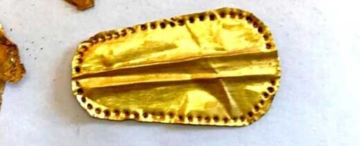 Zlatni jezik iz usta mumije
