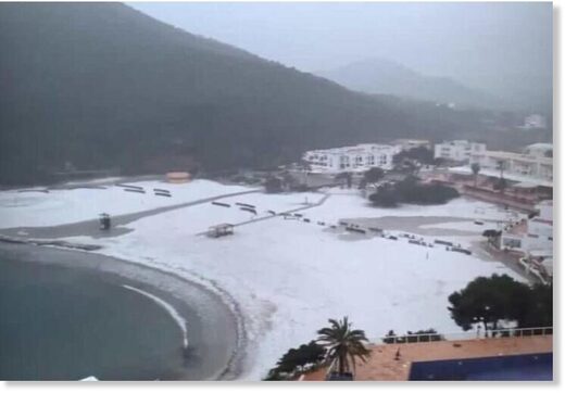 Snijeg na plaži na Ibizi