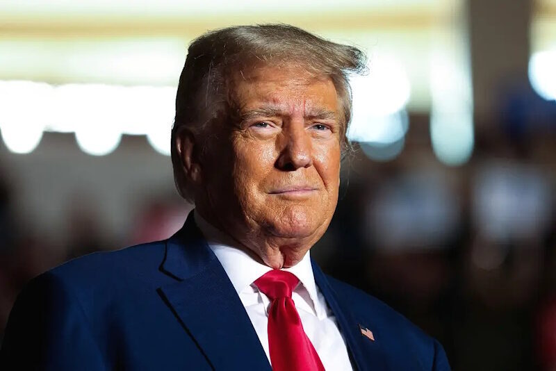 Klikni za povećanje trump