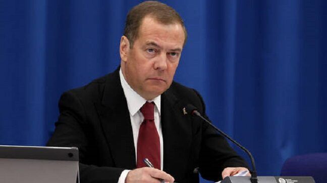 Klikni za povećanje medvedev