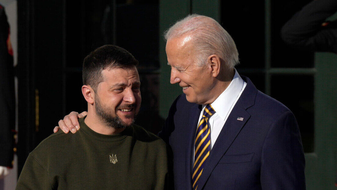 Klikni za povećanje zelenski i biden