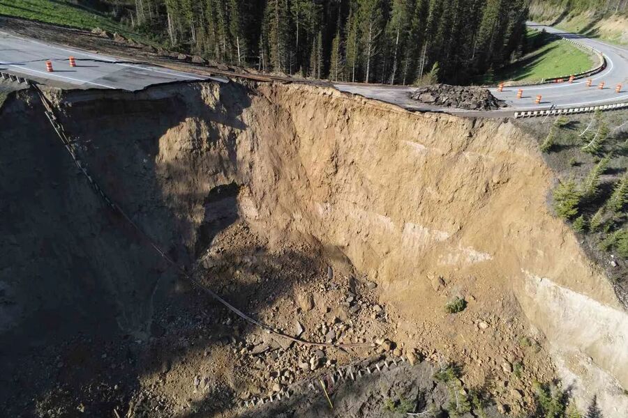 teton pass sinkhole highway closed landslide