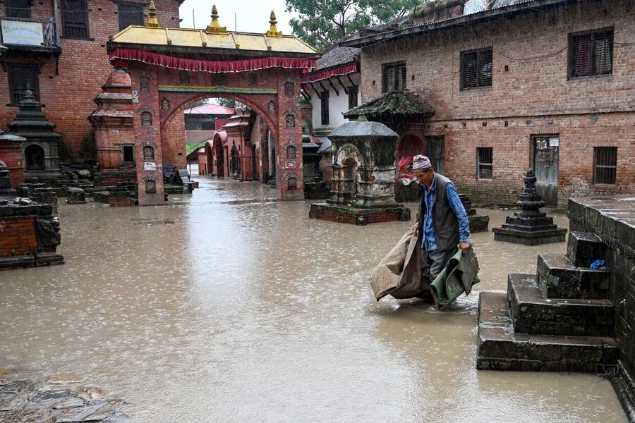 nepal poplave