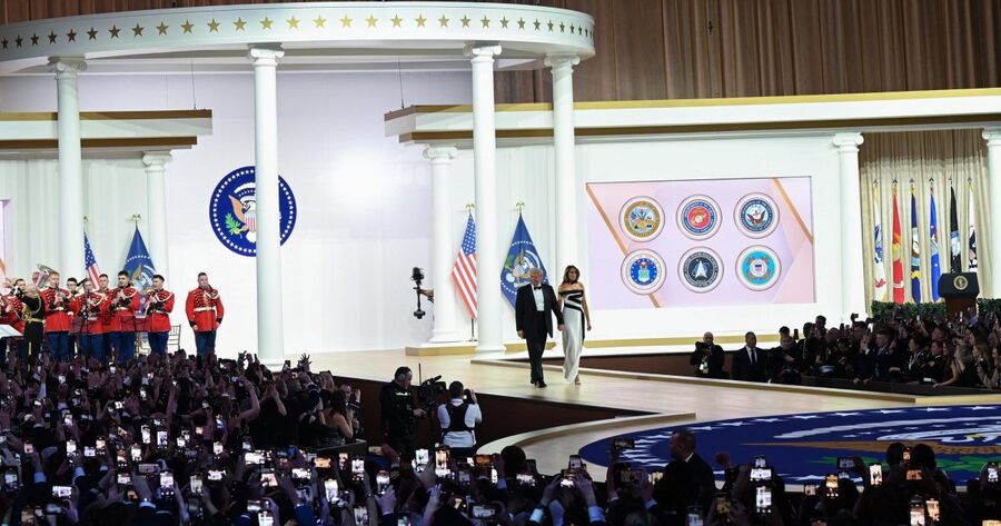 slika trump i melanija