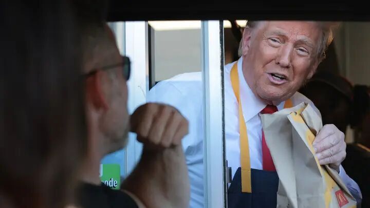 Klikni za povećanje trump