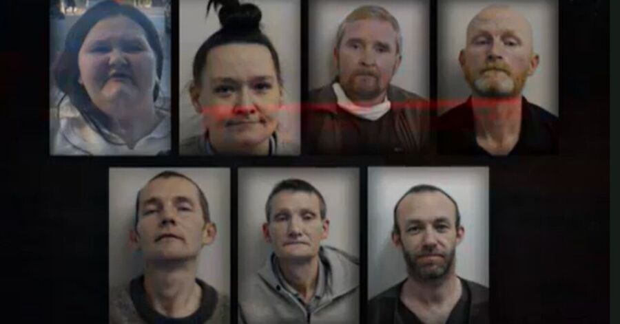 Klikni za povećanje Pedofilski lanac Glasgow