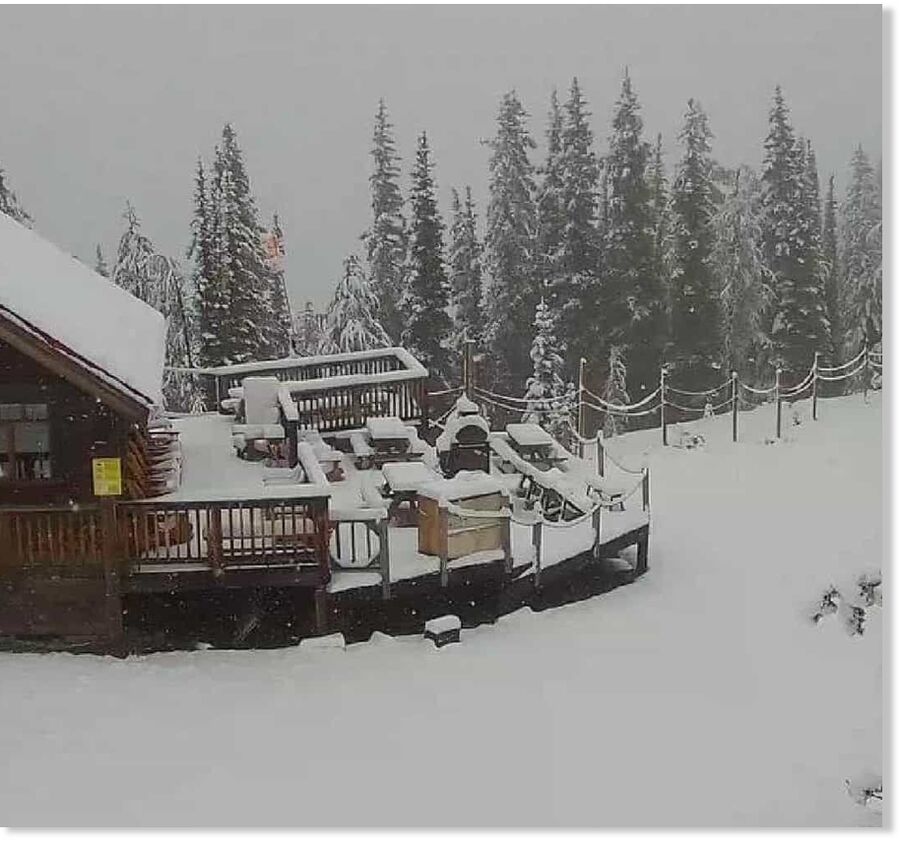 Klikni za povećanje Significant accumulation at Panorama, BC.