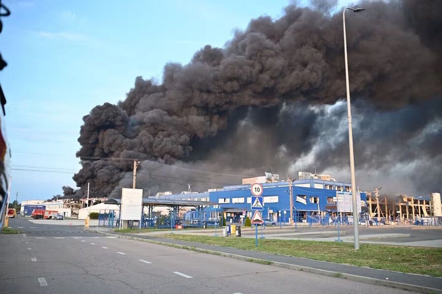 Klikni za povećanje russia attack american electronics plant ukraine