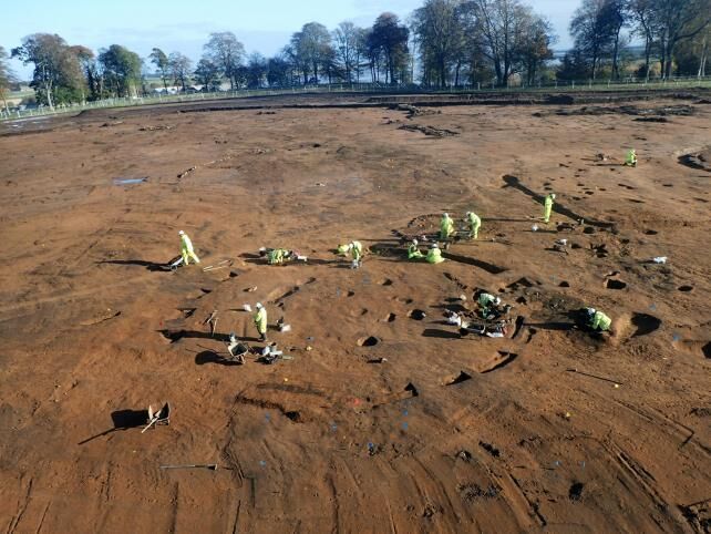 excavate Bronze Age roundhouse at Guardbridge