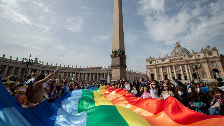LGBT vatikan 2022