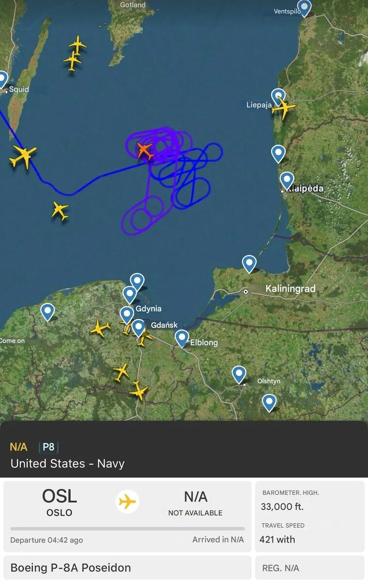 Klikni za povećanje American P-8 Poseidon plane over Kaliningrad