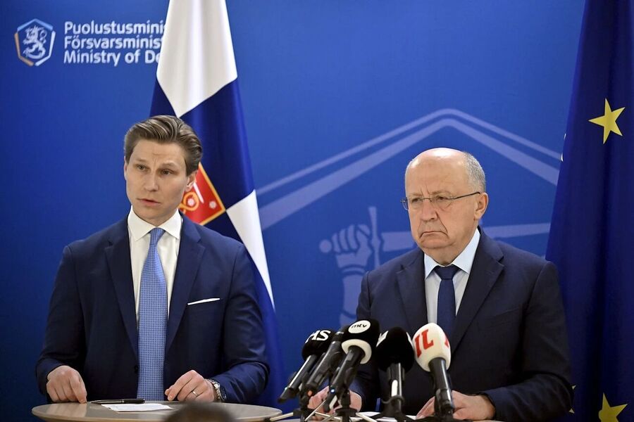 Klikni za povećanje Antti Hakkanen Andrius Kubilius finland