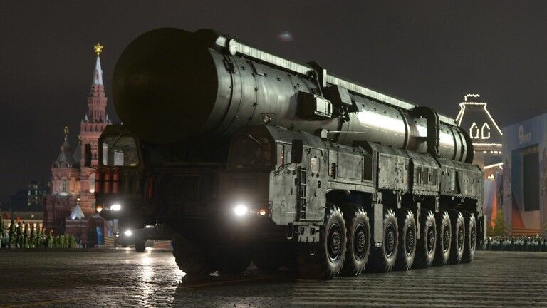 Klikni za povećanje Topol-M nuclear-capable intercontinental ballistic missile