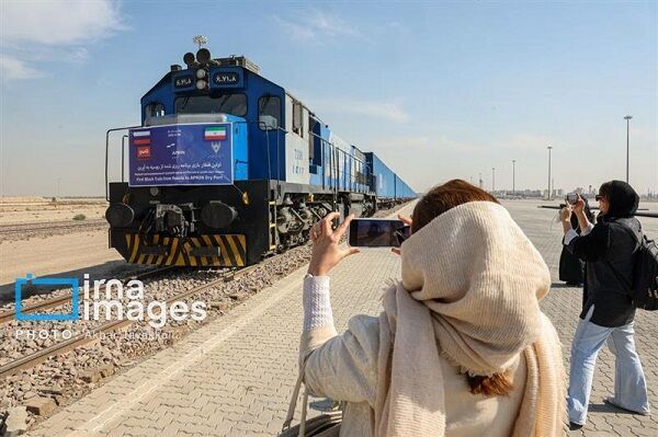 iran russia cargo train