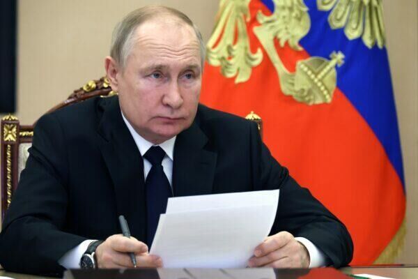 Klikni za povećanje Putin