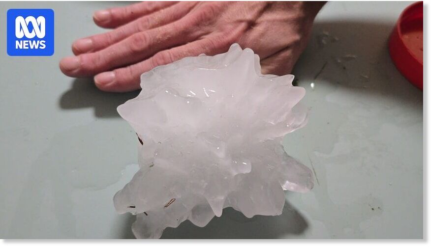 Klikni za povećanje Mitchelton residents say they found hail the size of their hand on Monday afternoon