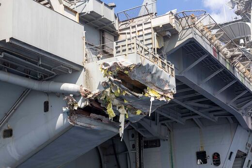 Klikni za povećanje Truman damage houthis