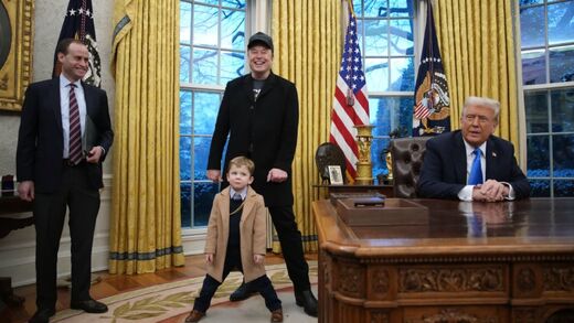 Klikni za povećanje musk little X trump oval office
